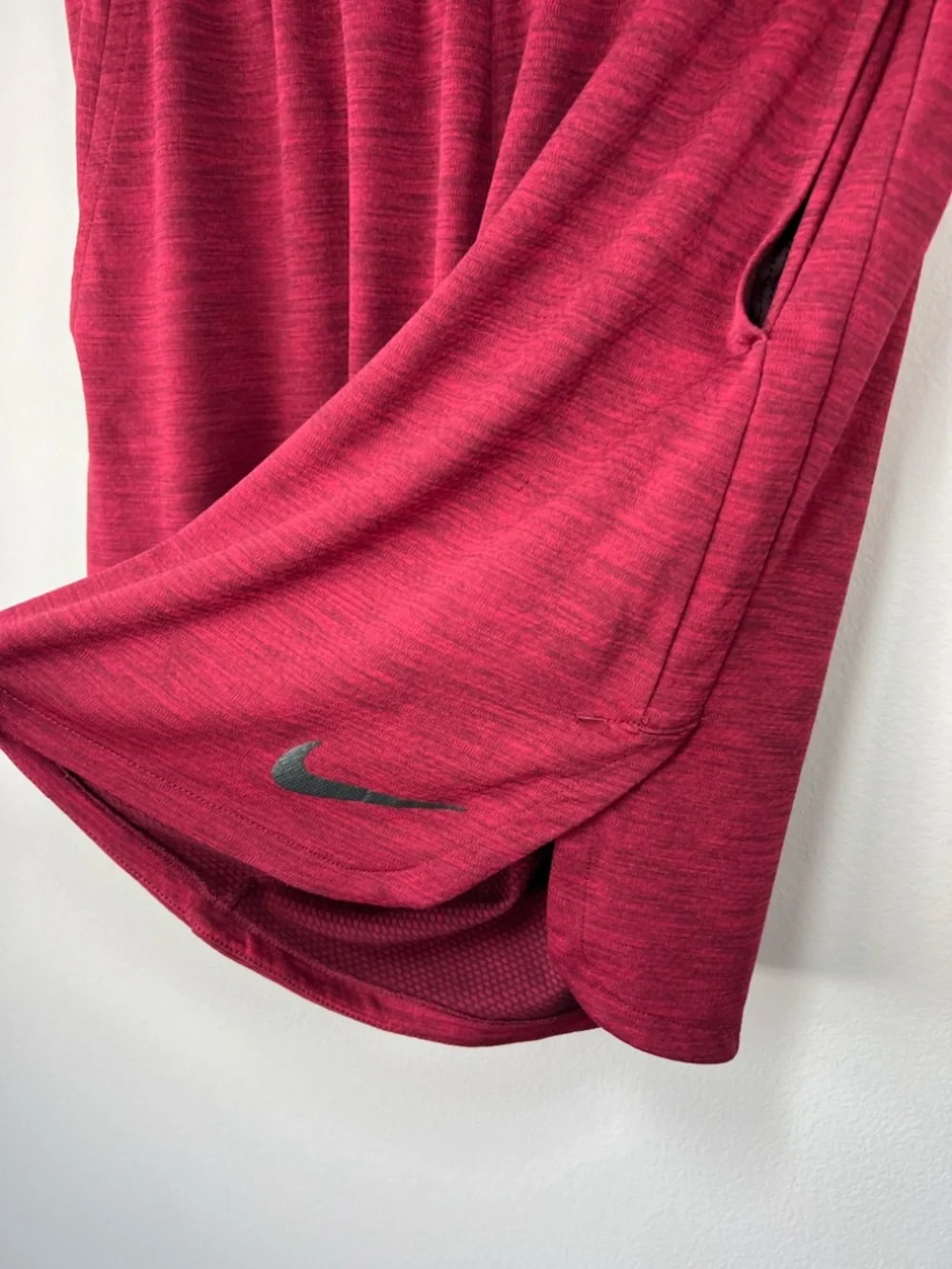Nike Dri-Fit Athletic Shorts Heathered Red Pull On Pockets Stretch Athleisure XL